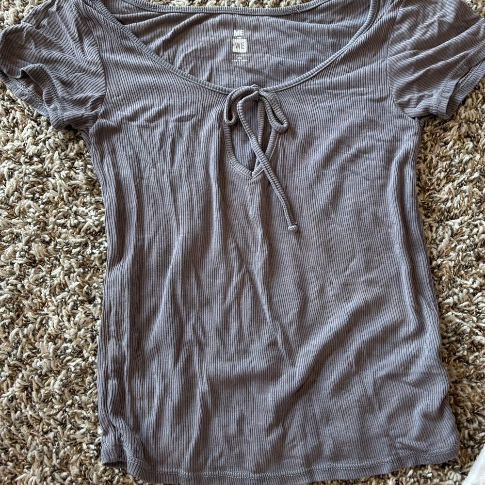 Gray ribbed top
